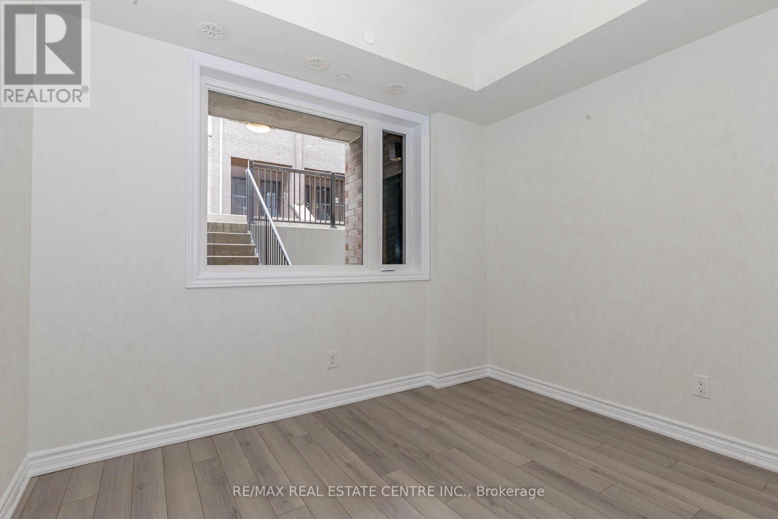 #121 349 WHEAT BOOM DRIVE - 42