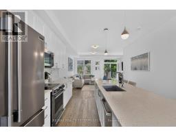 656 Tupelo Court, Mississauga, ON L5G0C4 Photo 9