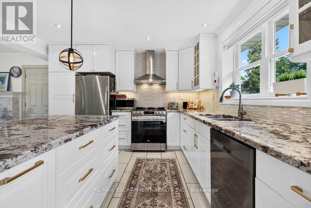 825 KING ROAD - 13
