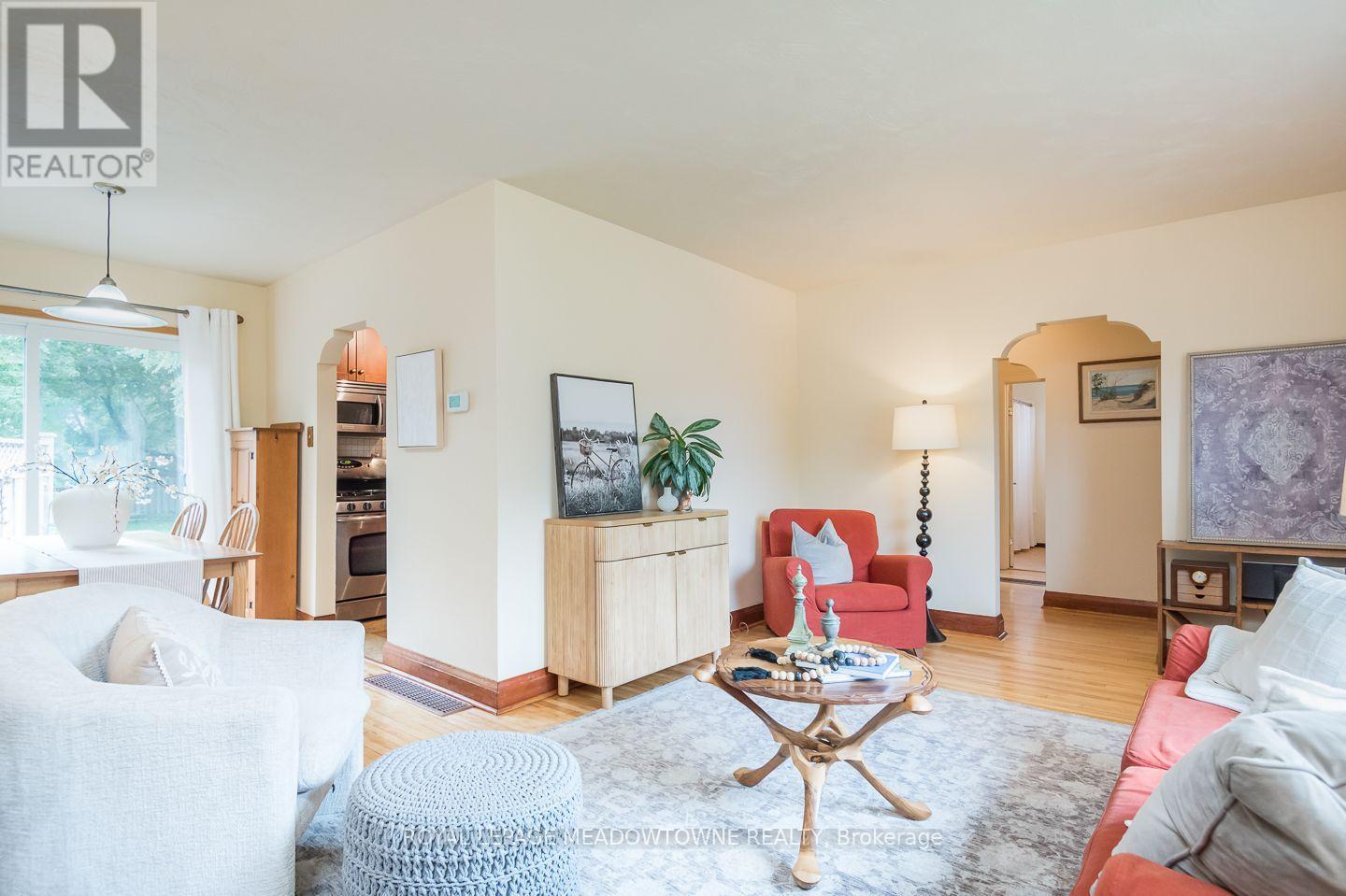436 BROADWAY AVENUE - 14