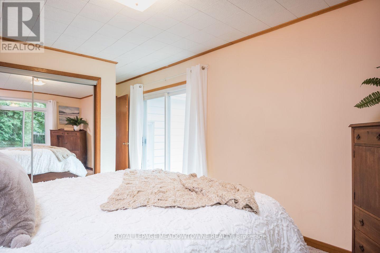 436 BROADWAY AVENUE - 30