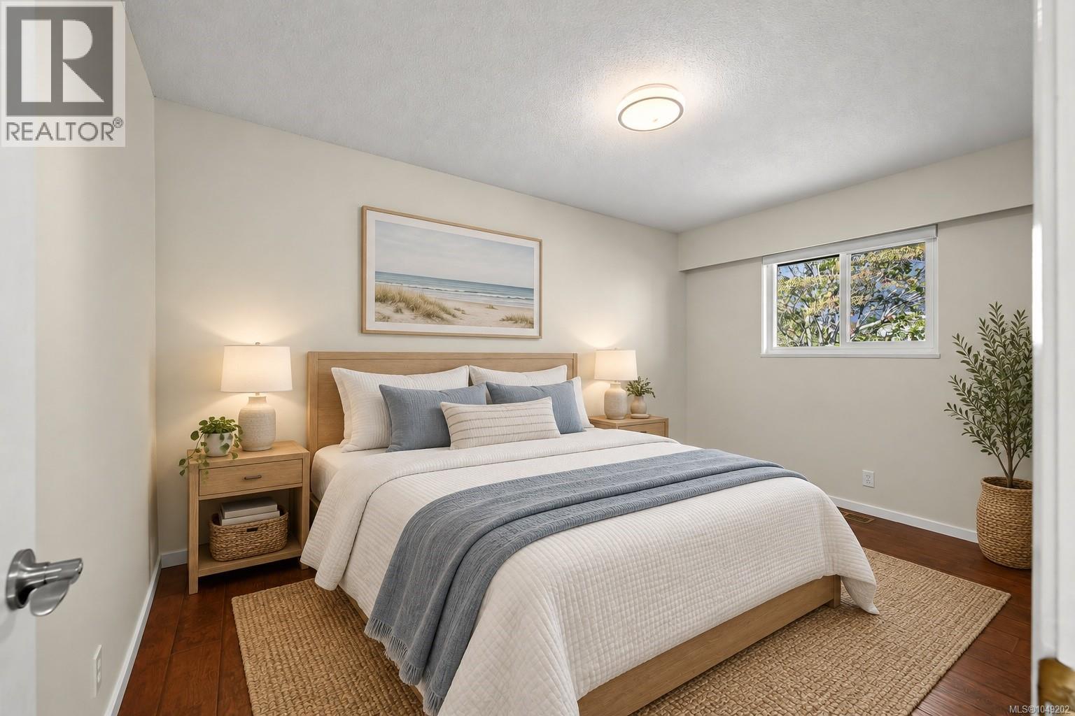 180 Beach Dr - Image 30