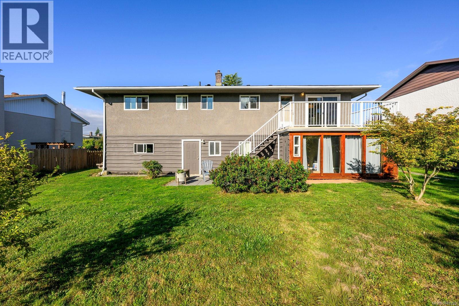 180 Beach Dr - Image 65