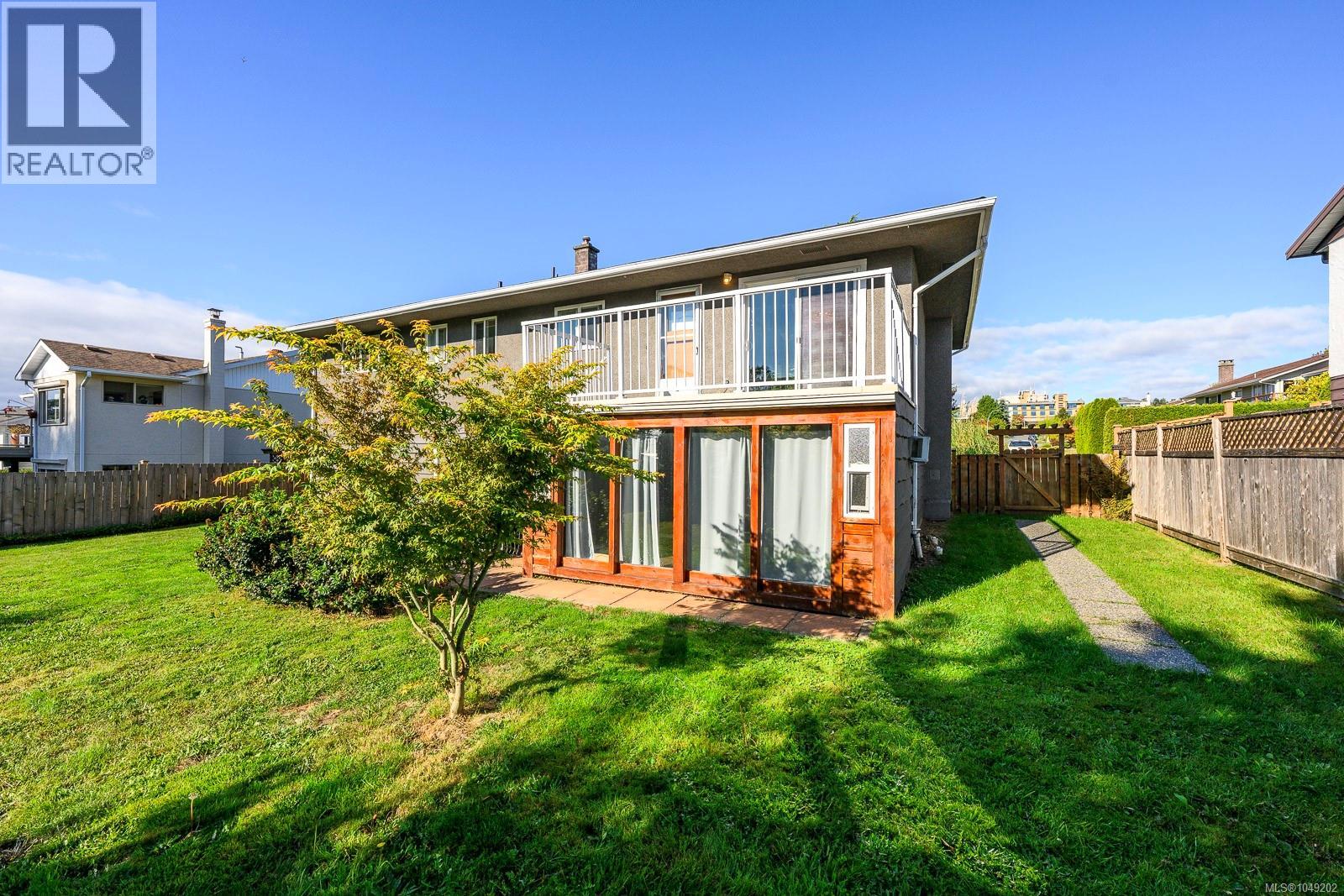 180 Beach Dr - Image 66