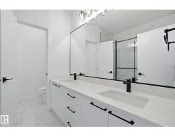10124 82 St Nw, Edmonton, AB T6A3M2 Photo 37