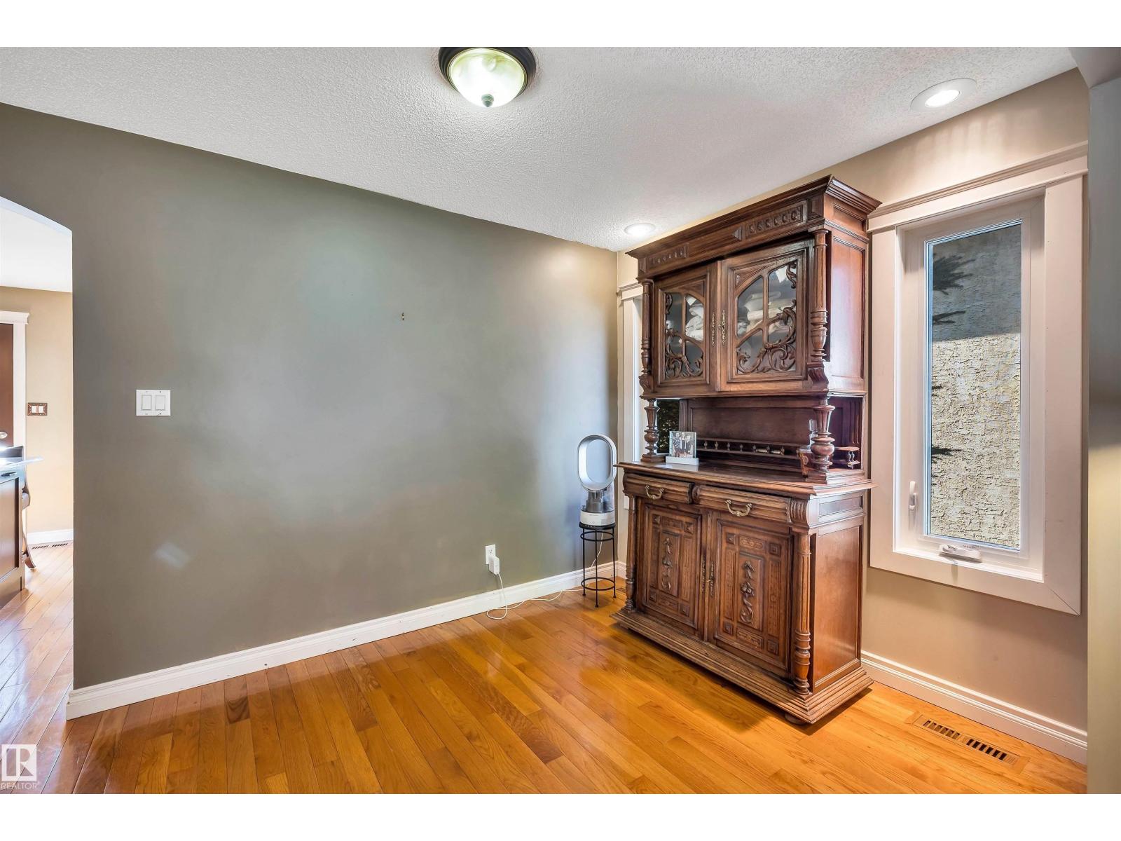 12 HARWOOD DR - Image 10