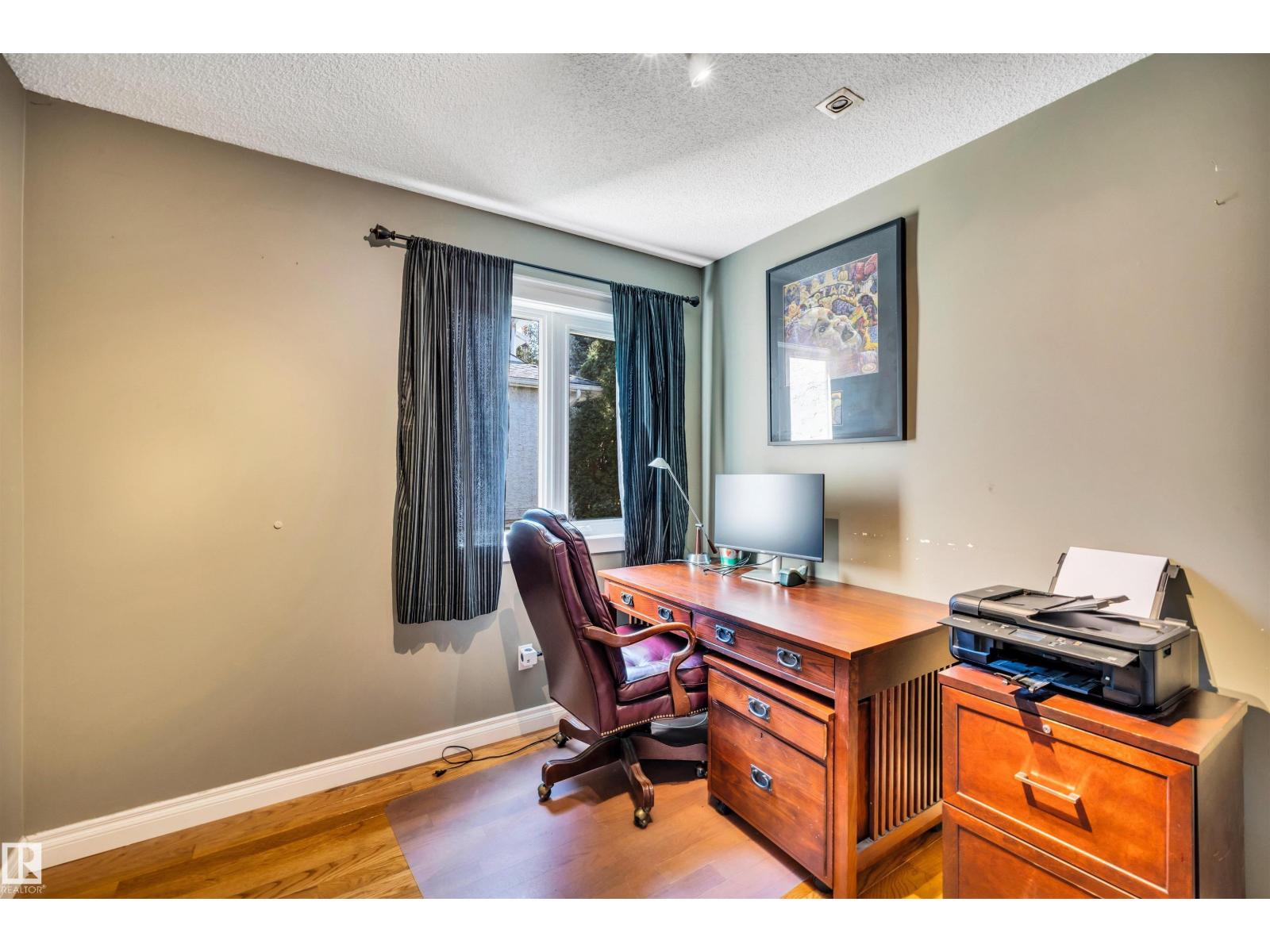 12 HARWOOD DR - 27