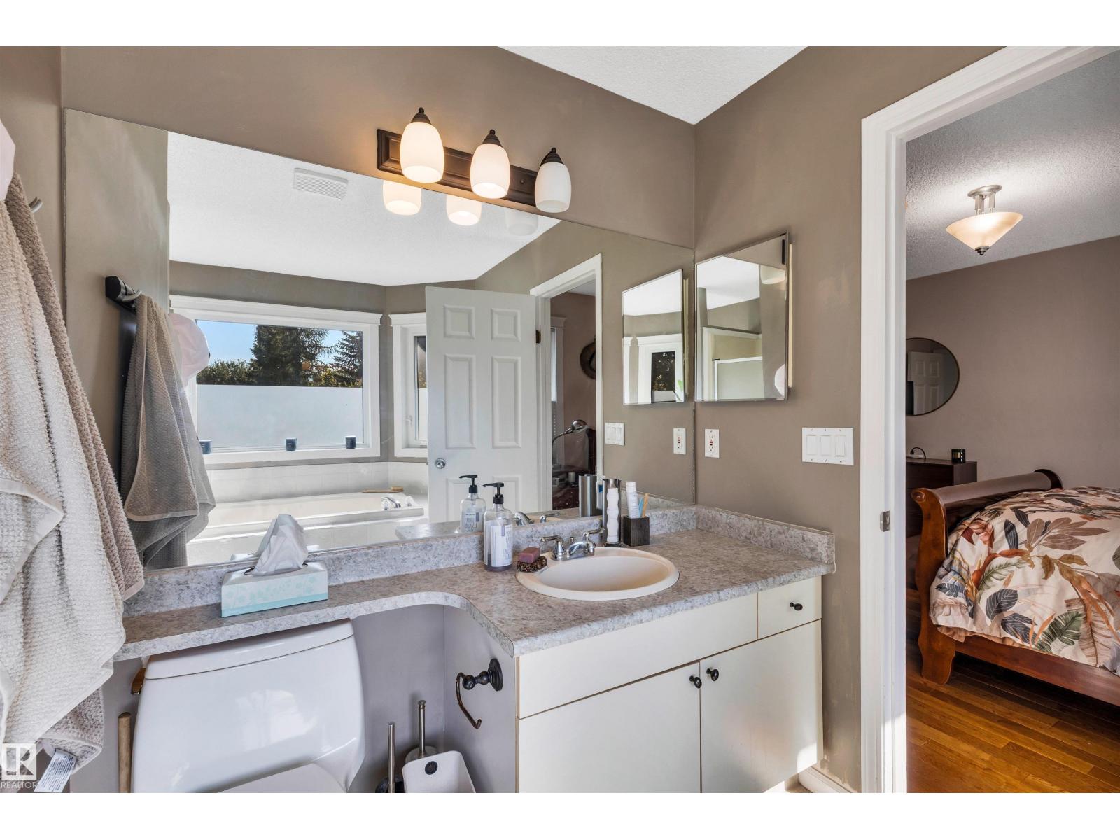 12 HARWOOD DR - Image 33
