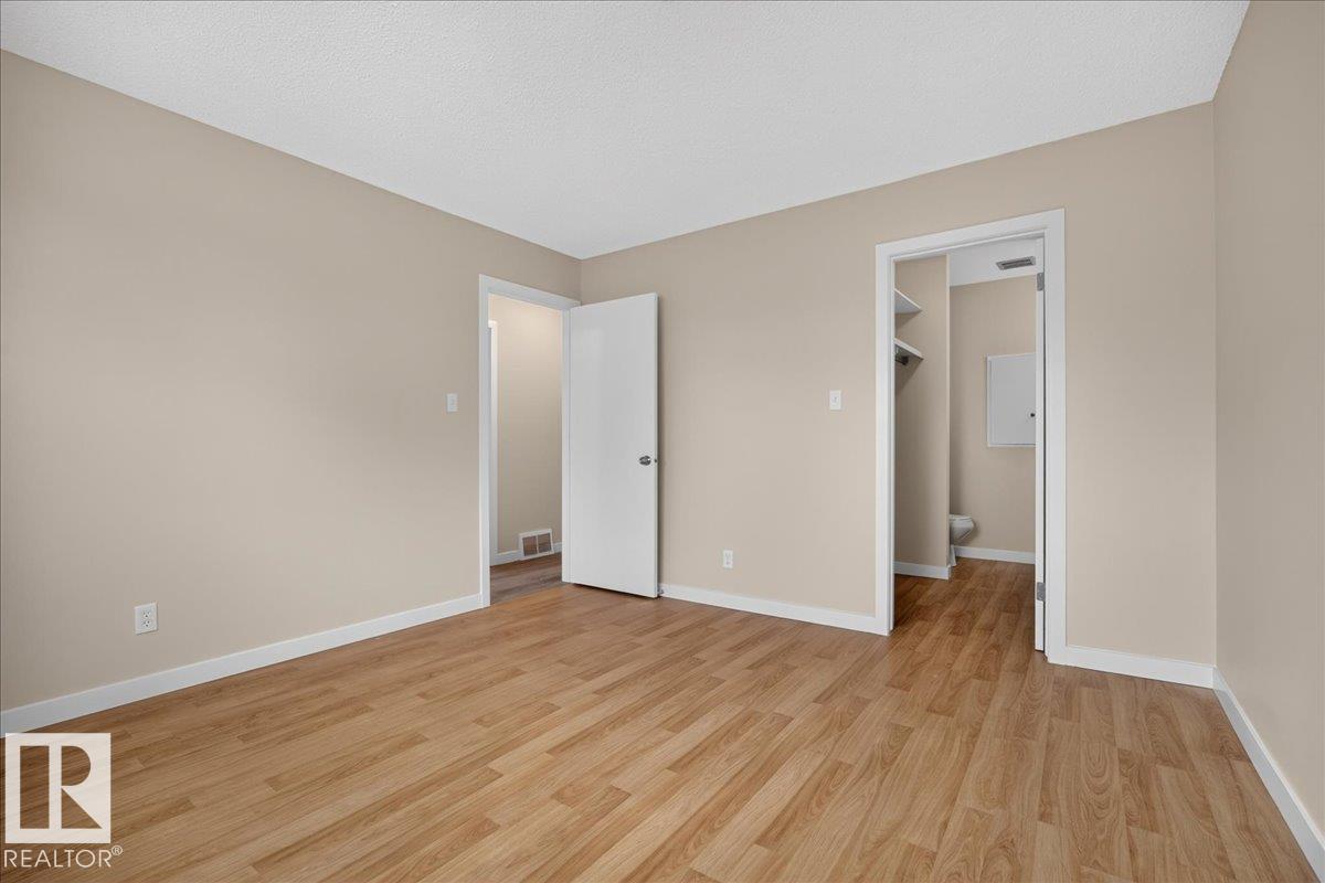 6703 32 AV NW - 27