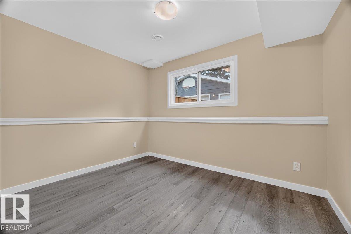 6703 32 AV NW - 37