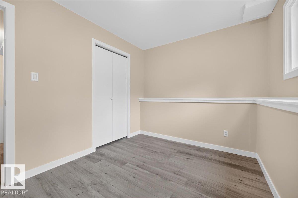 6703 32 AV NW - 38