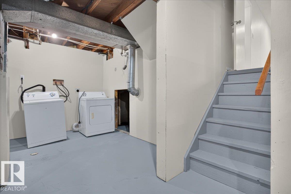 6703 32 AV NW - 41