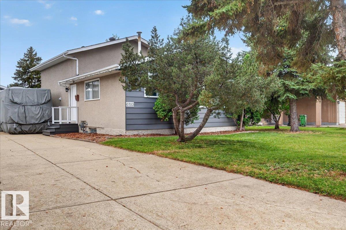6703 32 AV NW - 5