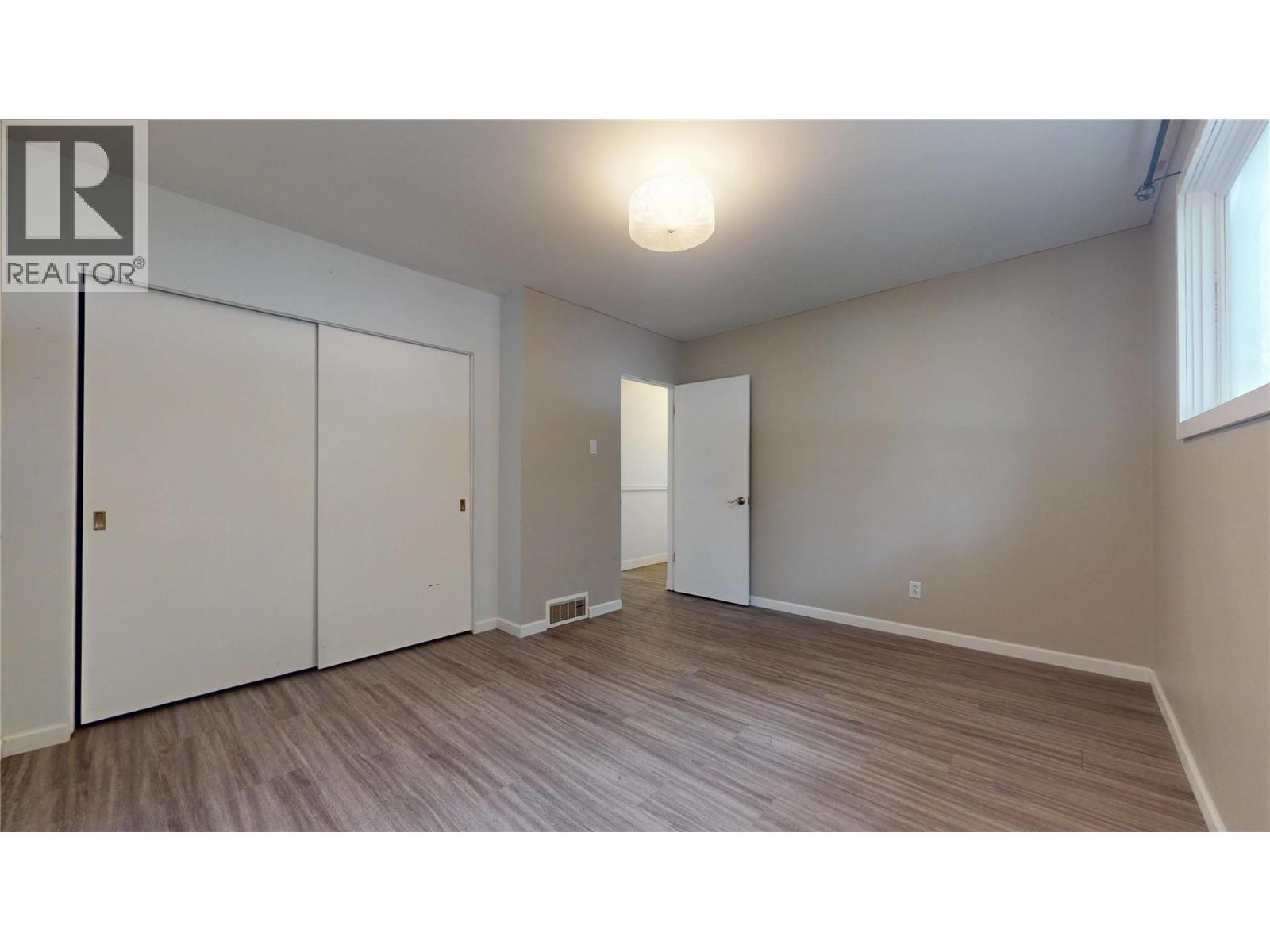 913 9th Street S - Image 18