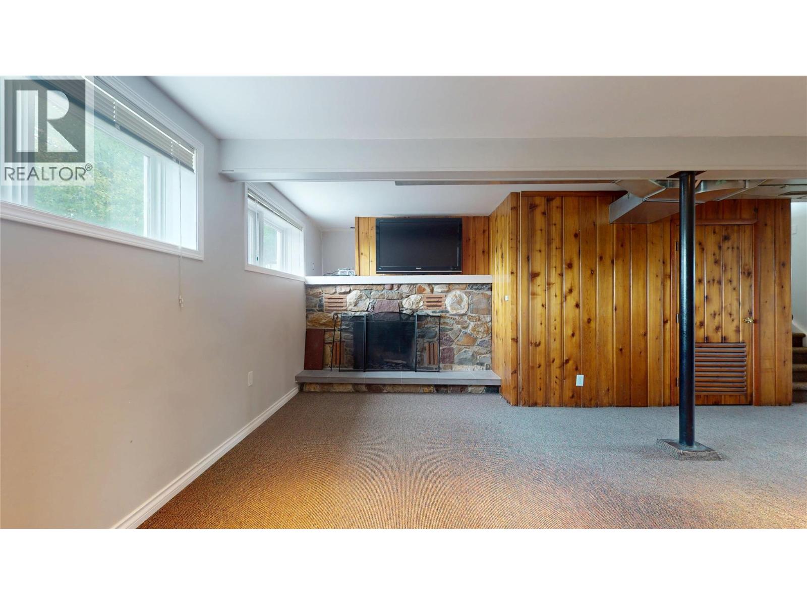 913 9th Street S - Image 25