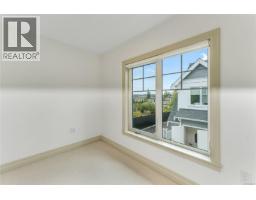 3 3098 Washington Ave, Victoria, BC V9A0J5 Photo 19
