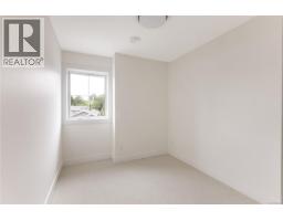 1 913 Dale St, Saanich, BC V8X2V9 Photo 19