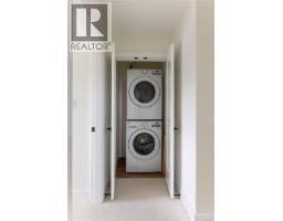 1 913 Dale St, Saanich, BC V8X2V9 Photo 20