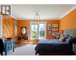 1648 Rockland Ave, Victoria, BC V8S1W7 Photo 28