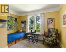 1648 Rockland Ave, Victoria, BC V8S1W7 Photo 29