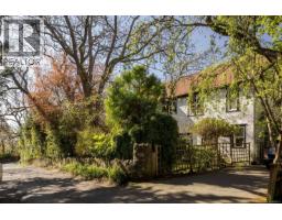 1648 Rockland Ave, Victoria, BC V8S1W7 Photo 45