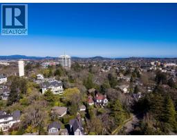1648 Rockland Ave, Victoria, BC V8S1W7 Photo 47