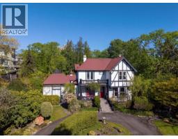 1648 Rockland Ave, Victoria, BC V8S1W7 Photo 53
