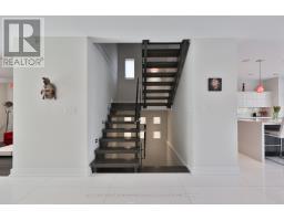 647 Montbeck Crescent, Mississauga, ON L5G1P1 Photo 16