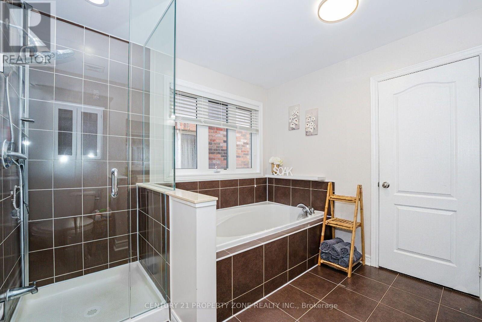 169 DOWNY EMERALD DRIVE - Image 29