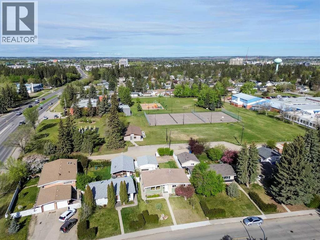 Listing photo – 3210 43 Avenue, Red Deer