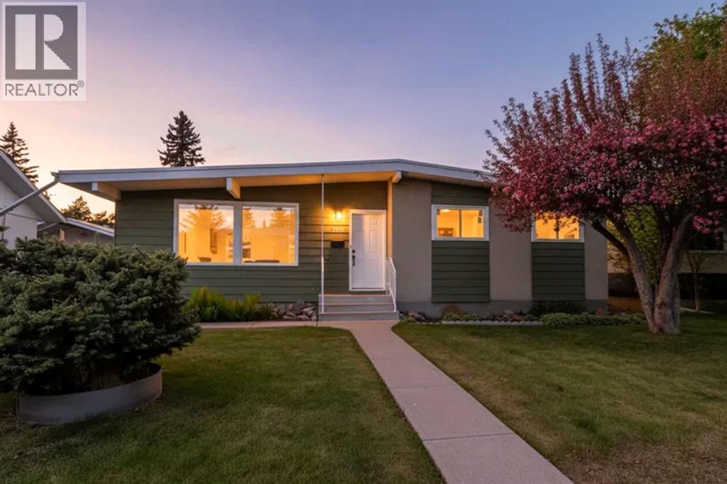 Listing photo – 3210 43 Avenue, Red Deer