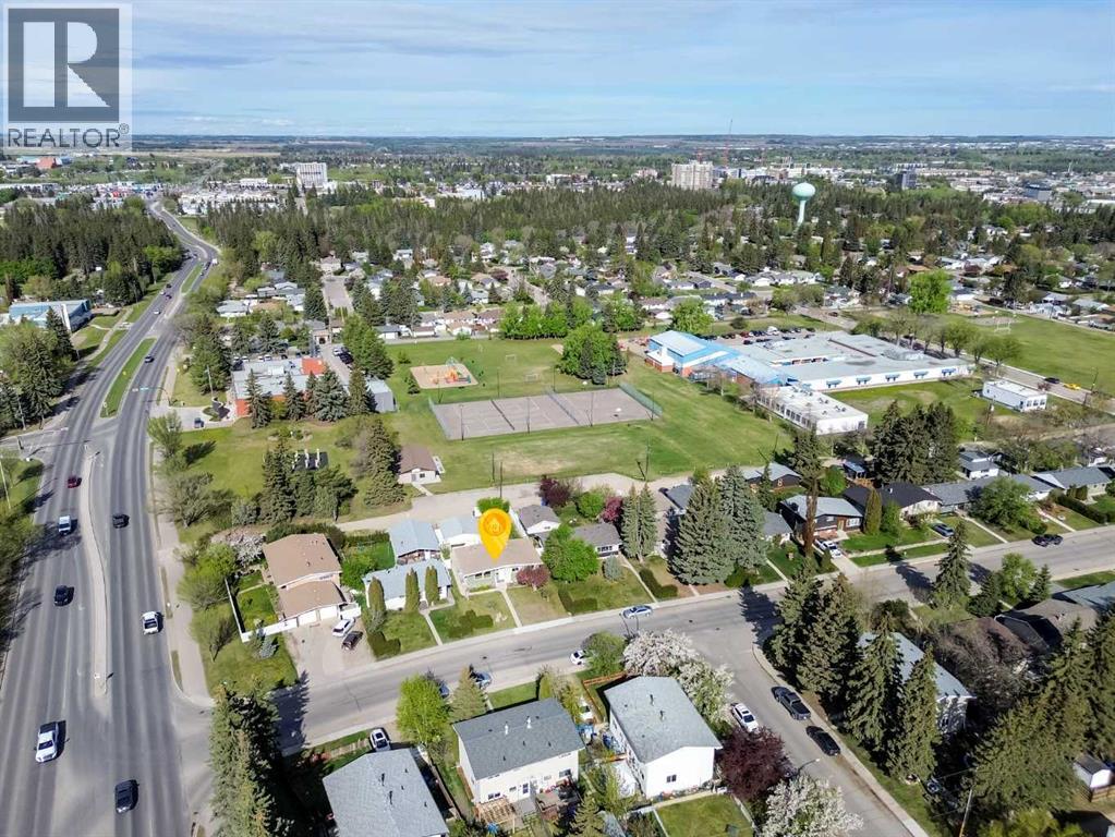 Listing photo – 3210 43 Avenue, Red Deer