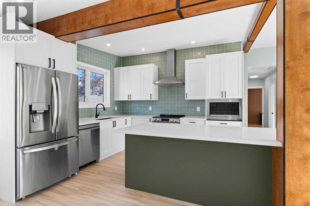 Listing photo – 3210 43 Avenue, Red Deer