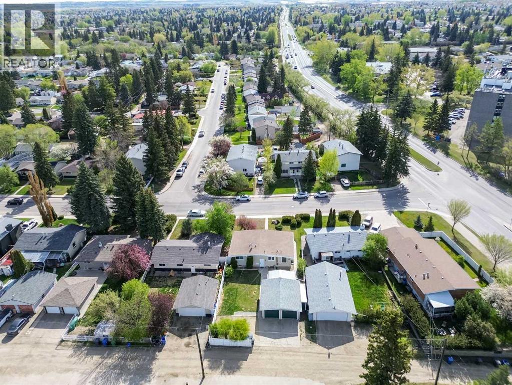 Listing photo – 3210 43 Avenue, Red Deer