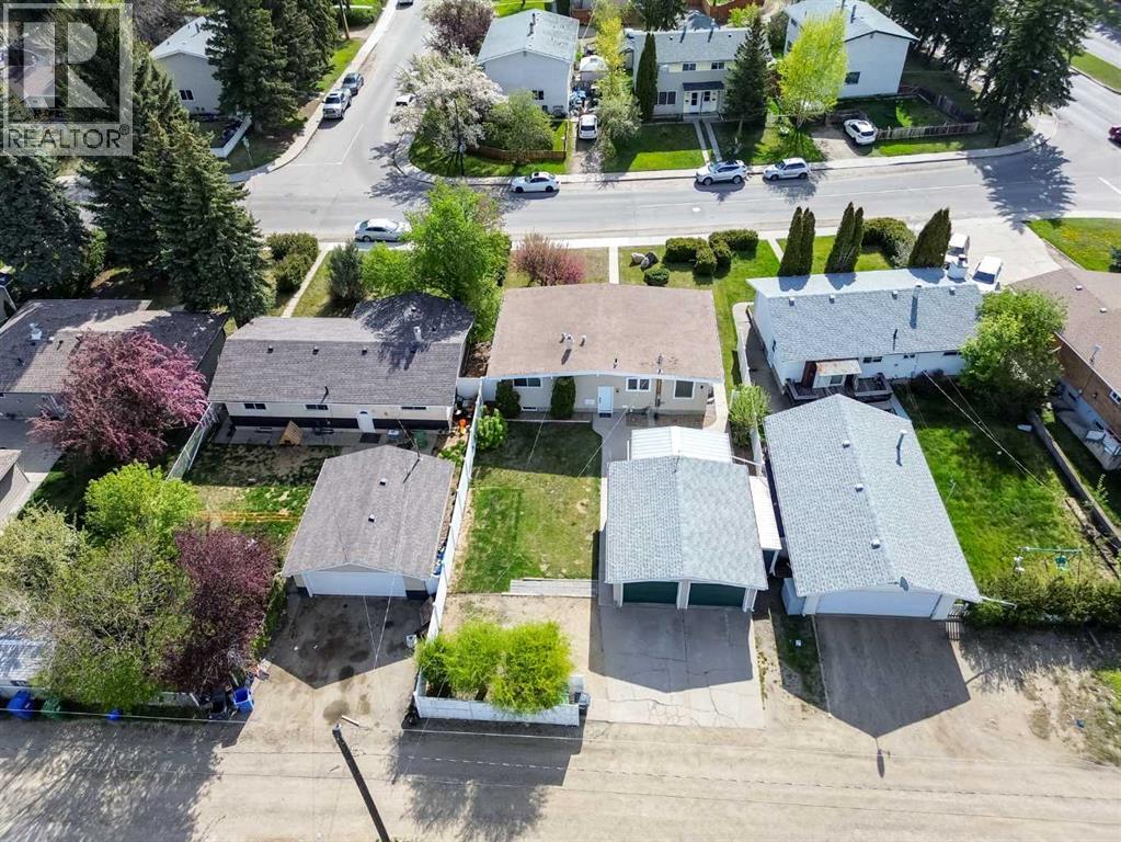 Listing photo – 3210 43 Avenue, Red Deer