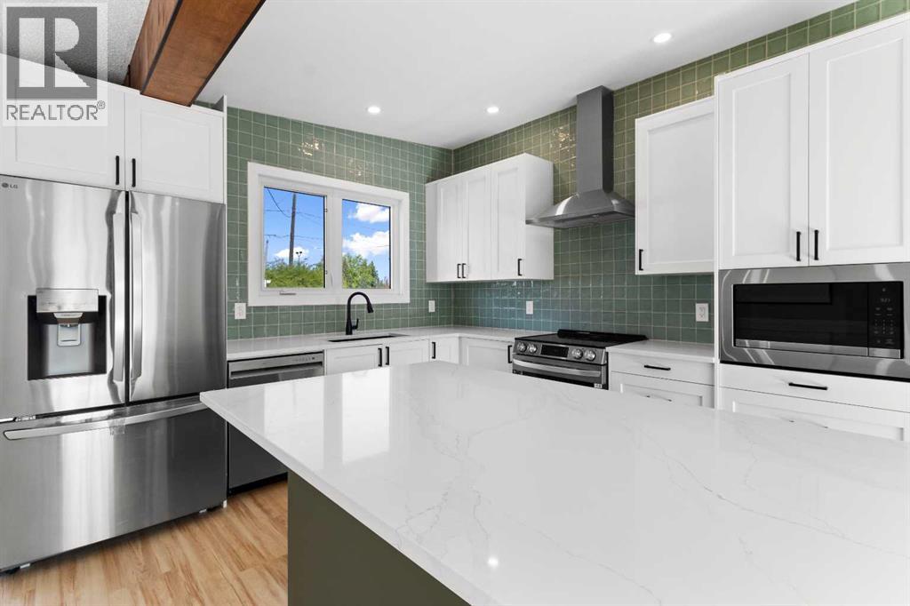 Listing photo – 3210 43 Avenue, Red Deer