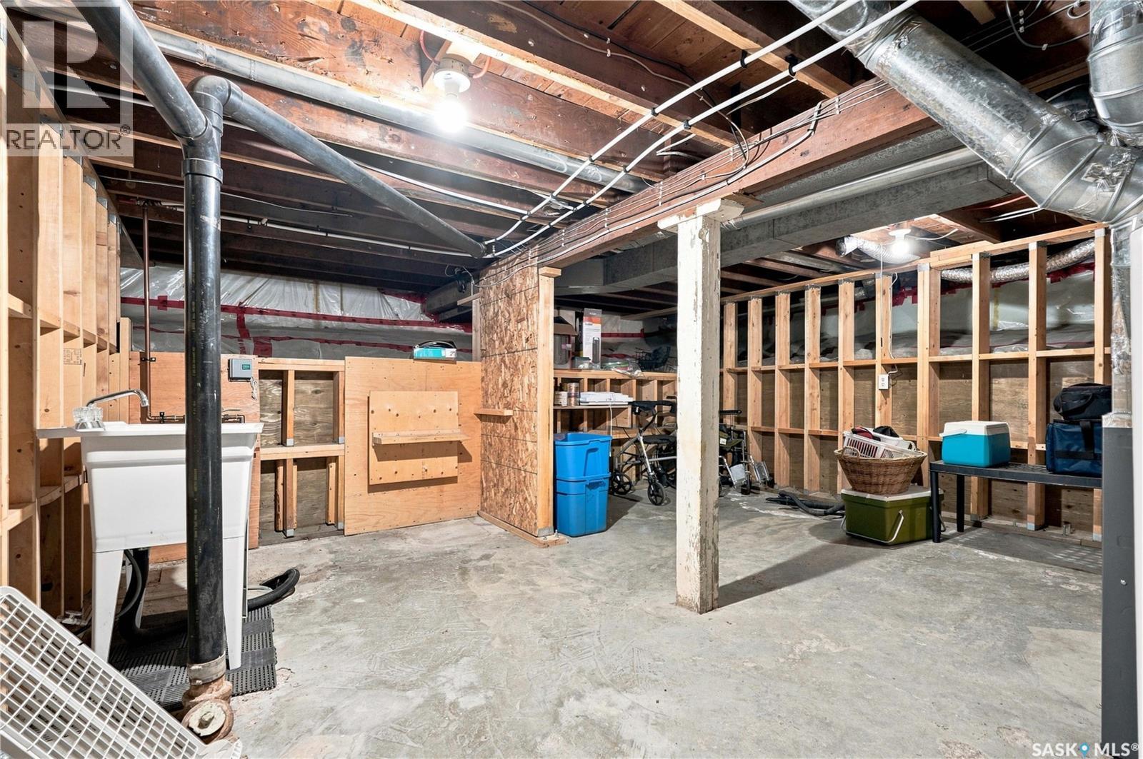 112 112th STREET W - Image 40