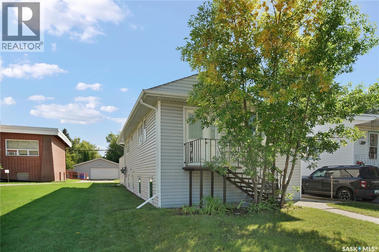 1209 Broadway AVENUE - 1