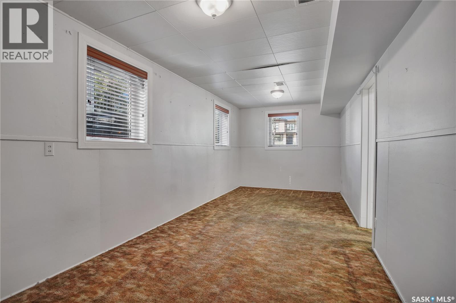 1209 Broadway AVENUE - 14