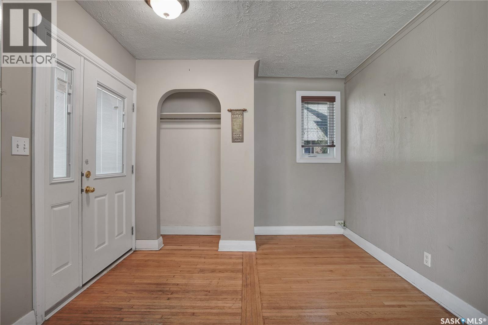 1209 Broadway AVENUE - 3