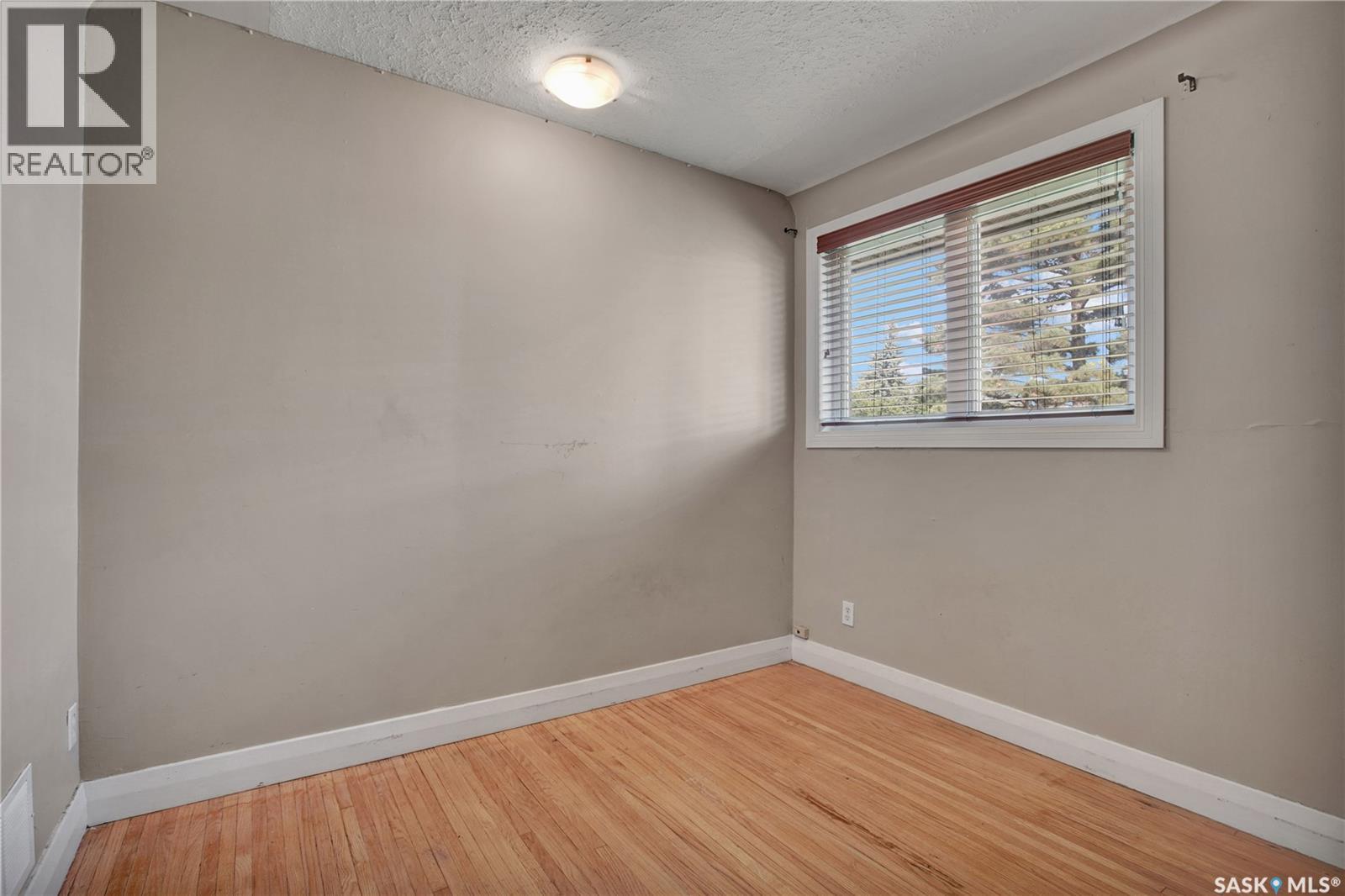 1209 Broadway AVENUE - 8