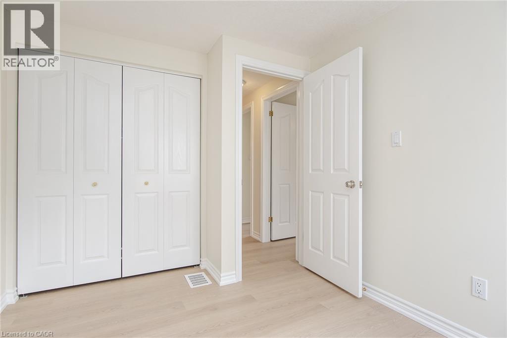 731 BUTTERNUT Avenue - 32