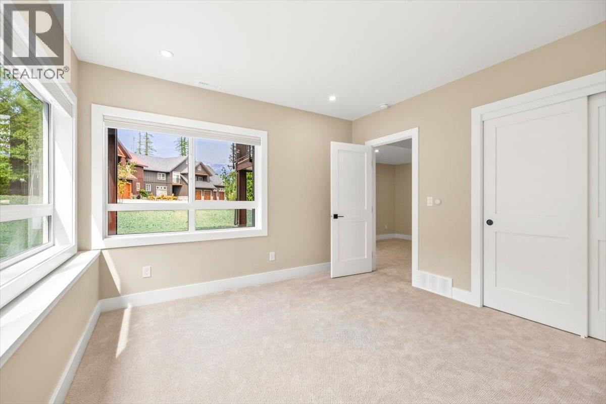 #43 4576 Timberline Crescent - 56