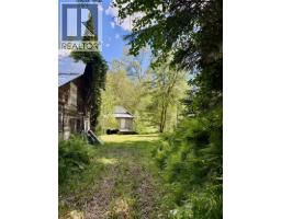 4019 Saunders Road, Passmore, BC V0G2J0 Photo 27