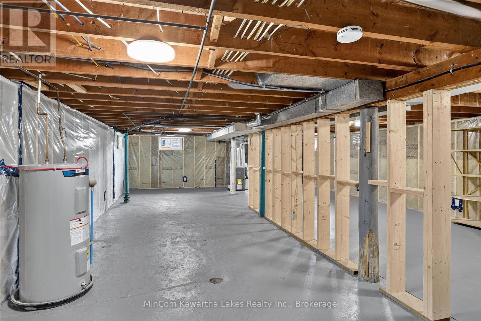 1028 WESTERN AVENUE - Image 32