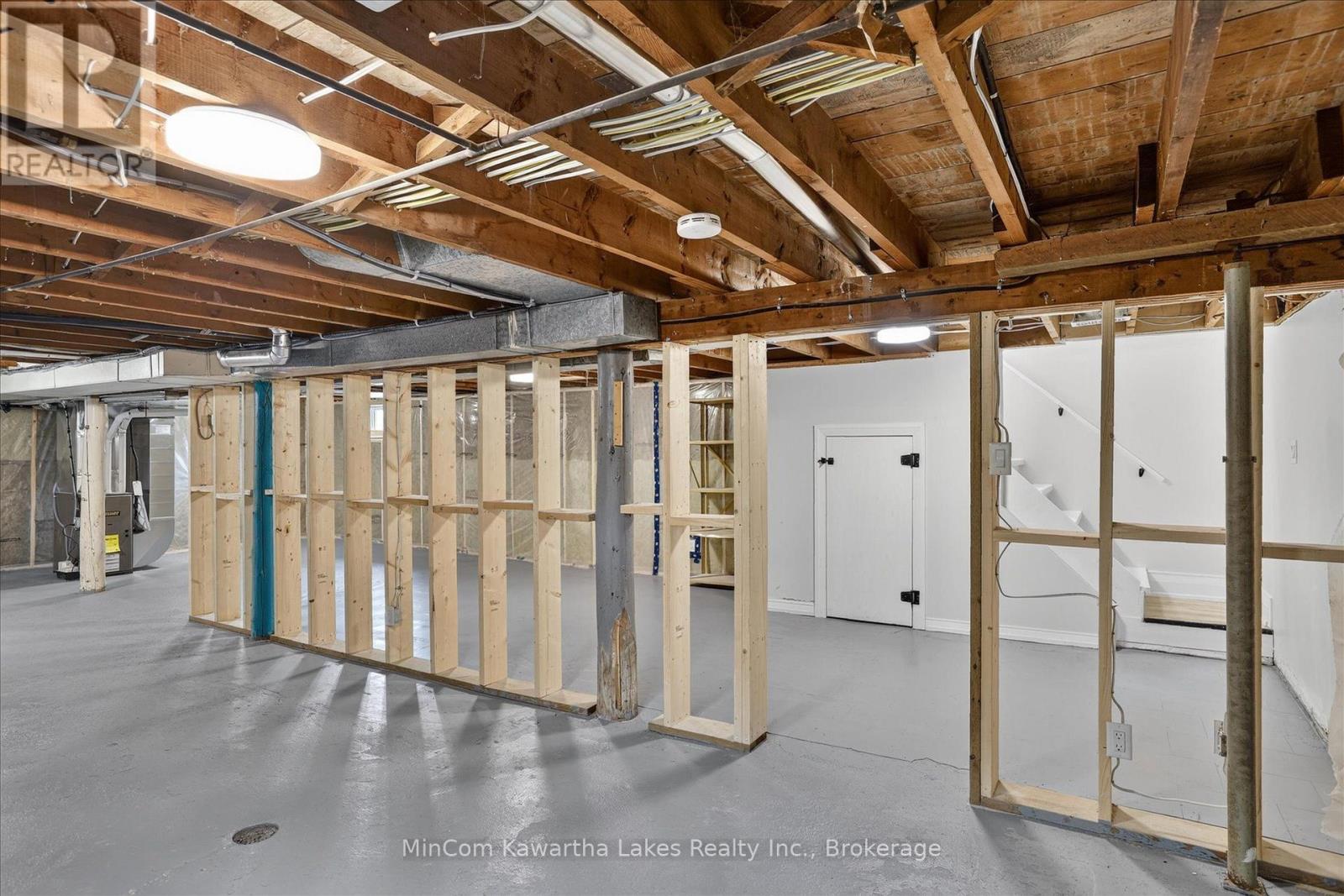1028 WESTERN AVENUE - Image 33