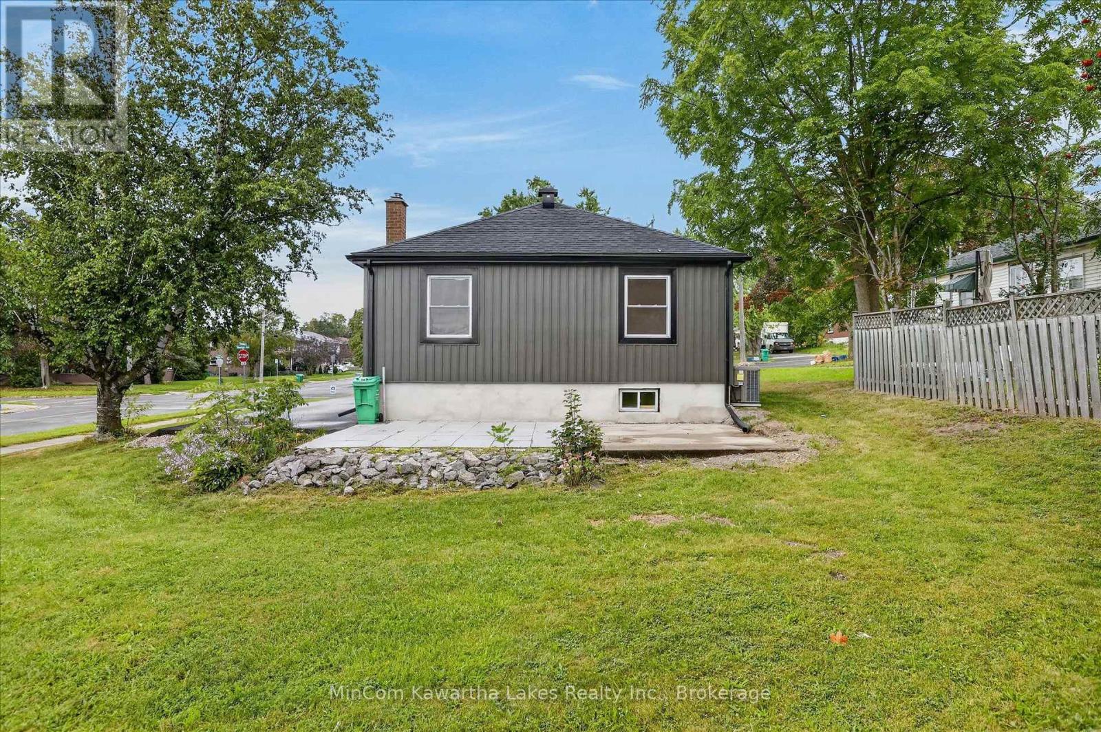 1028 WESTERN AVENUE - Image 38