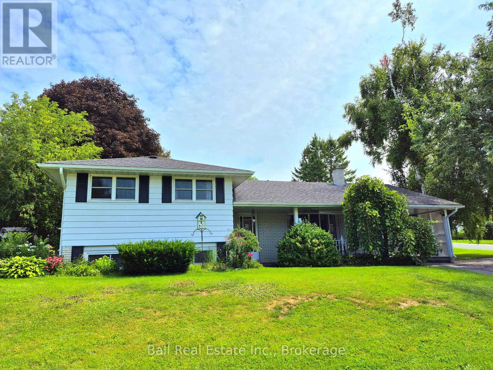 220 IRETON STREET - 1