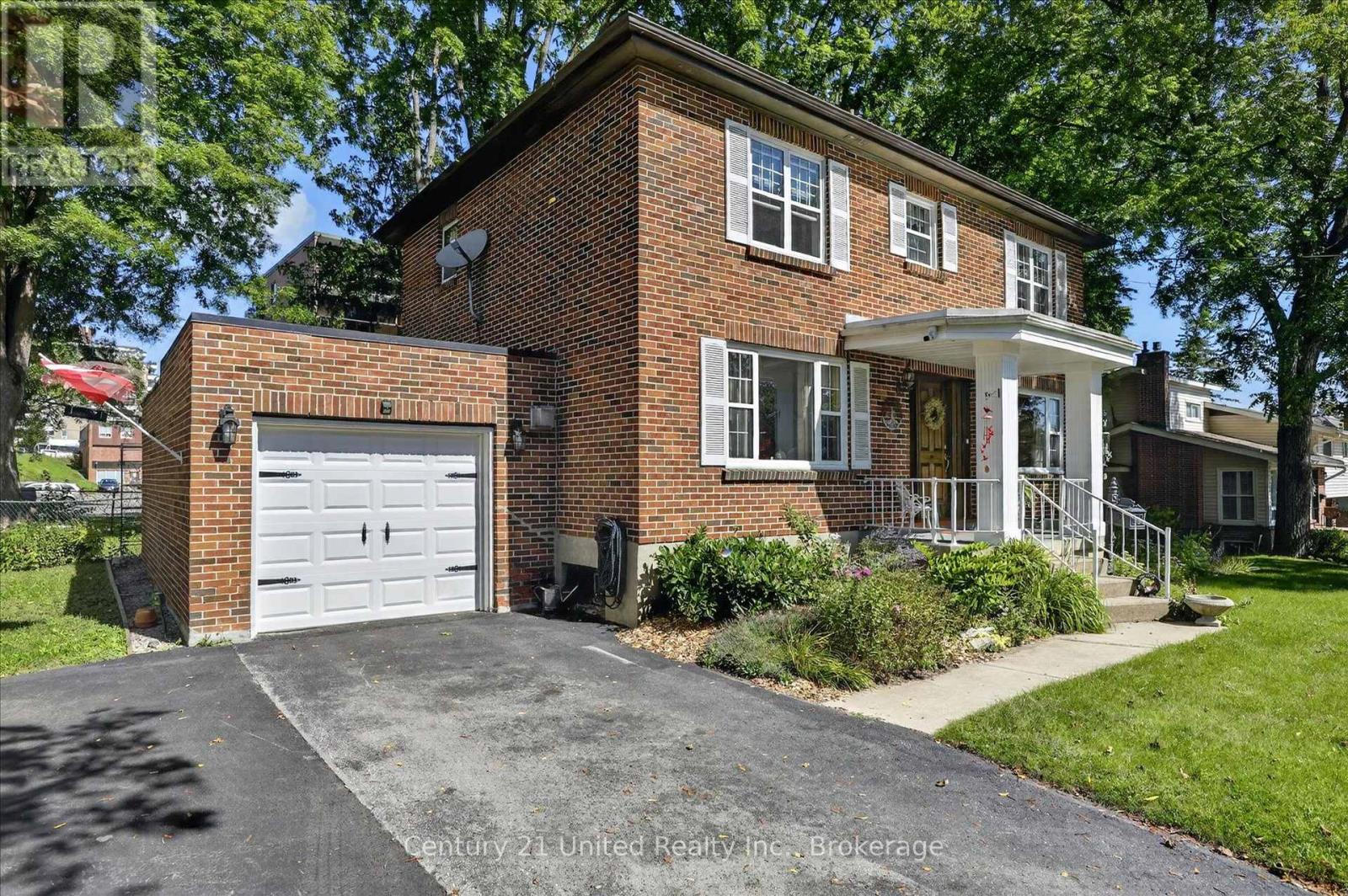 6 MIDDLETON DRIVE - 2