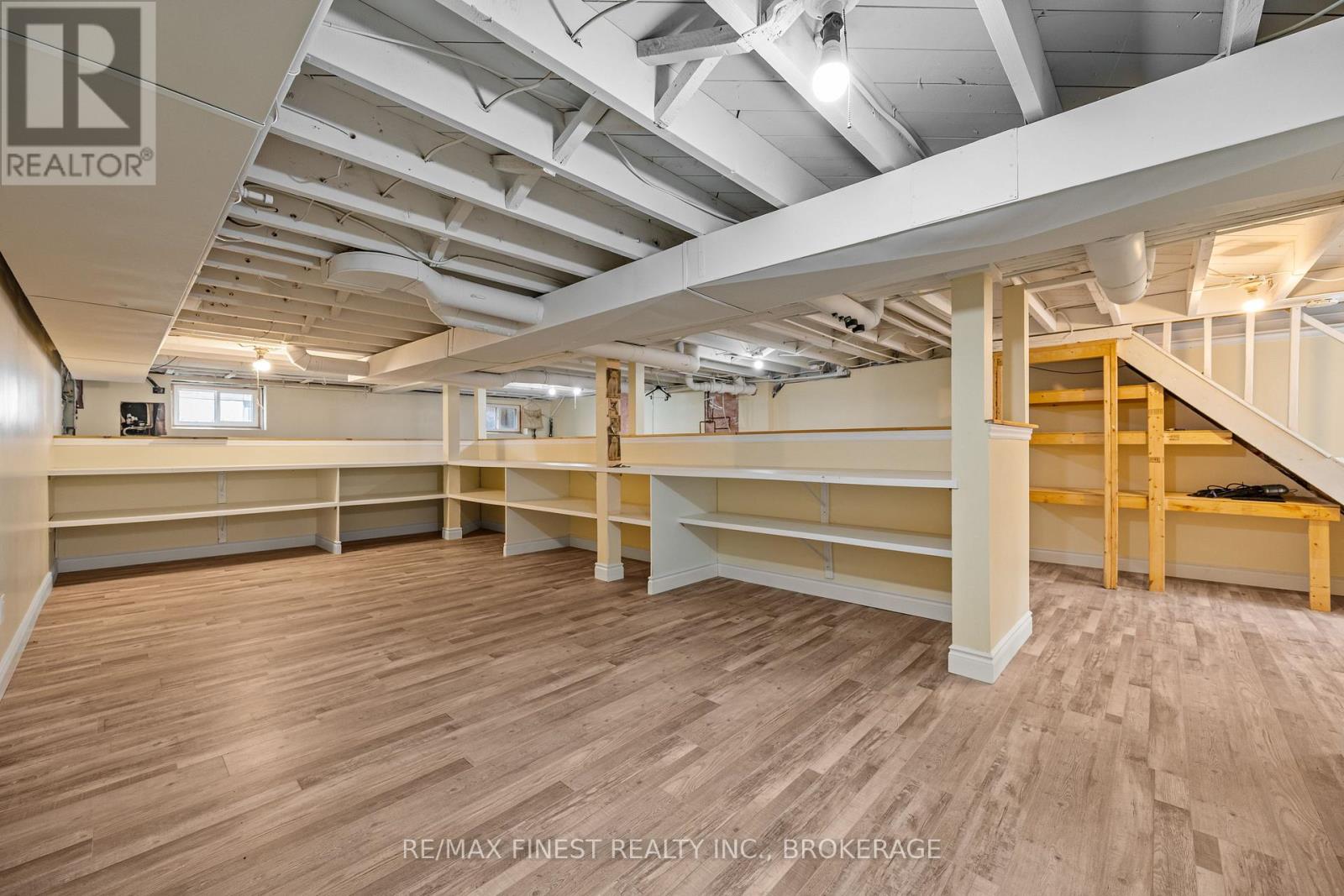 193 HAWTHORNE AVENUE - Image 25